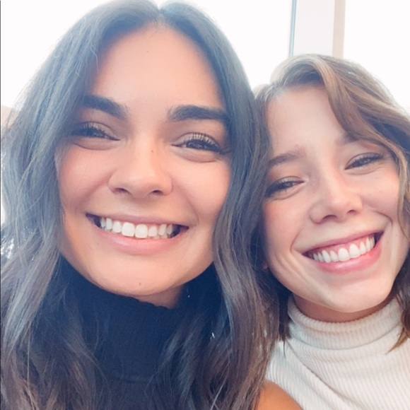 Meet Your Posher - Picture 2 of 10